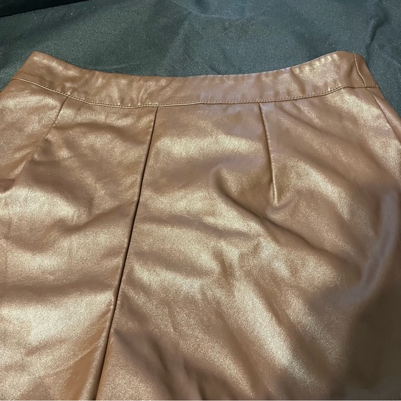 SHEIN Chocolate Brown PU Leather Shorts Size Small - Picture 5 of 7